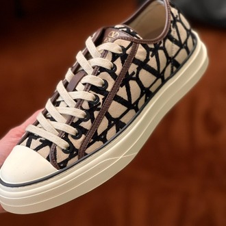 Valentino 35/45