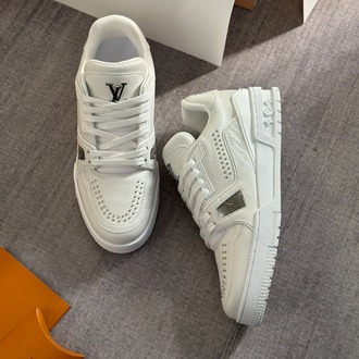 Louis Vuitton 39/45