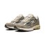 NEW BALANCE 2002R