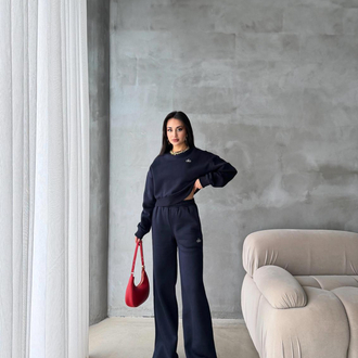Alo Yoga Kısa Sweatshirt ve Geniş Kesim Eşofman Takımı Lacivert