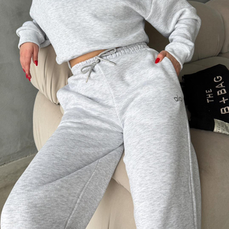 Alo Yoga Kısa Sweatshirt ve Geniş Kesim Eşofman Takımı Gri