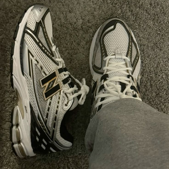 NB 1906R x Gold