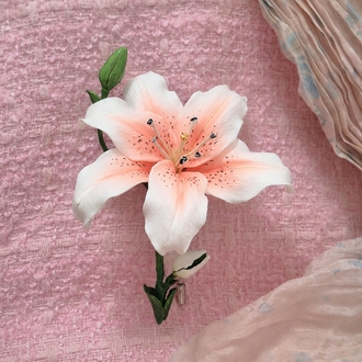 Lilyum Brooch(Broş)