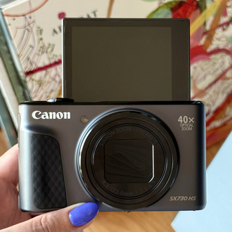 Canon Powershot SX730 HS ( Sıfır gibi )