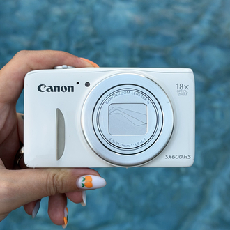 Canon Powershot SX600 ( Çok temiz )