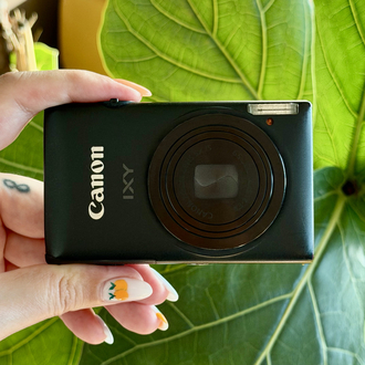 Canon IXY 410F ( IXUS 220 HS )