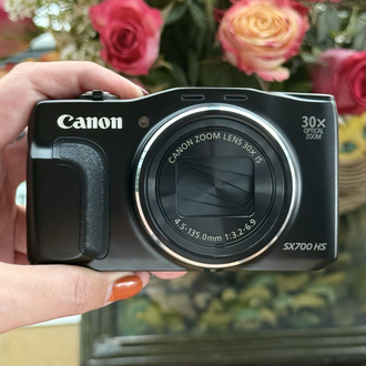 Canon Powershot SX700 HS ( Çok Temiz Kutulu )
