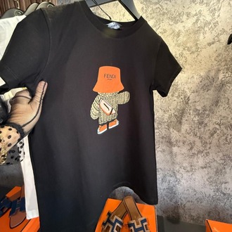 FENDİ siyah ayıcıklı basic tshirt 