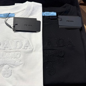PRADA KABARTMALI SİYAH TSHİRT