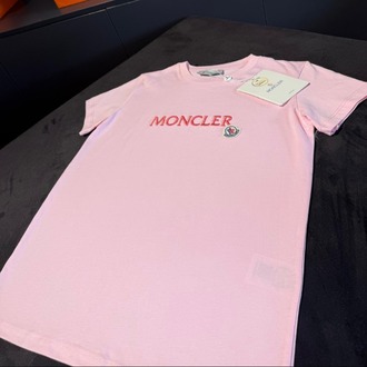 MONCLER işlemeli pembe tshirt