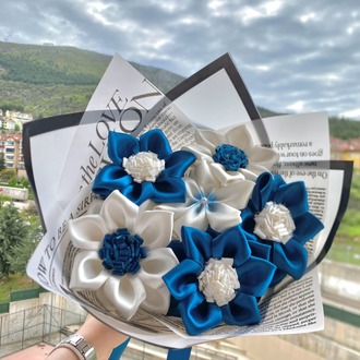 Mavi Beyaz Kurdele Buketi