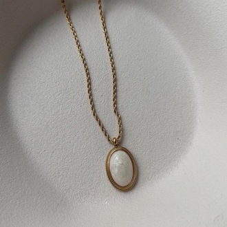 Çelik Gold Oval Beyaz Taşlı Kolye