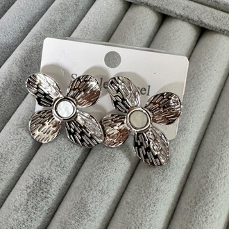Çelik silver küpe