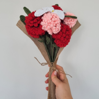 Karanfil ve Lilyum Amigurumi Çiçek Demeti