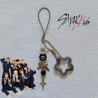 Stray Kids