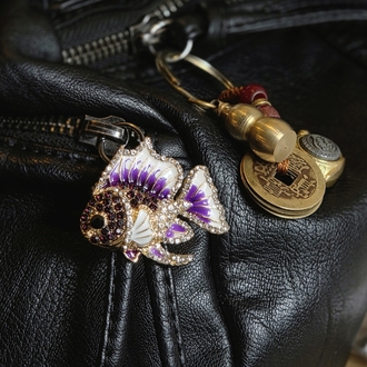 Mor Beta Brooch