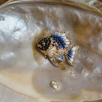 Mavi Beta Brooch