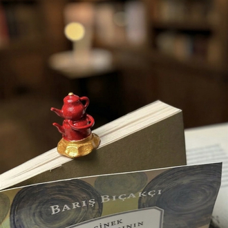 Kırmızı Çaydanlık Kitap Ayracı
