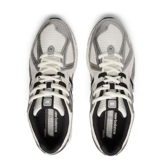 New Balance 1906R “ White Black “