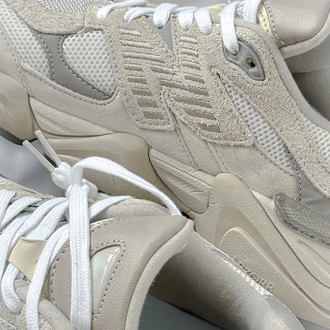 New Balance 9060 Grey