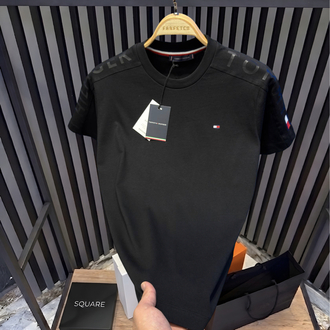 •TOMMY HILFIGER PREMIUM T-SHIRT