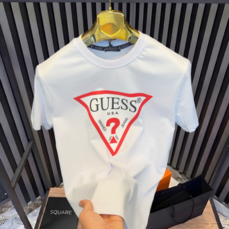 •GUESS T-SHIRT