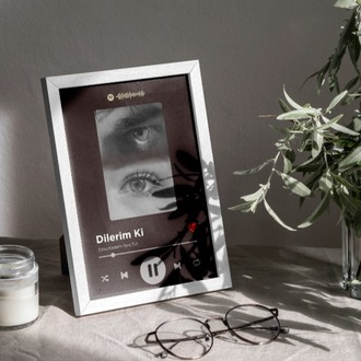 Kişiye Özel Göz Gözeyken Spotify Çalar Tablosu | İnteraktif Hediye