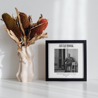 Atatürk Kahve İçerken Siyah Beyaz Tablo | "Milletin Azmi" Sözlü Nostaljik Poster