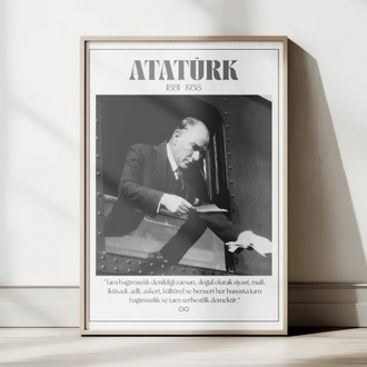 Atatürk Tren Penceresi Nostaljik Poster | "Tam Bağımsızlık" Sözlü Siyah Beyaz Tablo