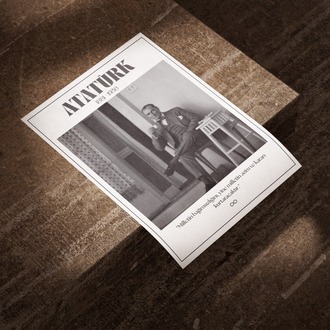 Atatürk Kahve İçerken Siyah Beyaz Tablo | "Milletin Azmi" Sözlü Nostaljik Poster