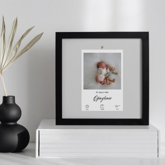 Polaroid Konseptli Bebek Doğum Posteri | Minimalist Yeni Doğan Hatıra Tablosu