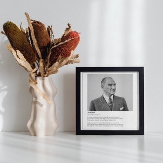 Atatürk Tanımı Tipografik Tablo | Modern ve Minimalist Lider Posteri