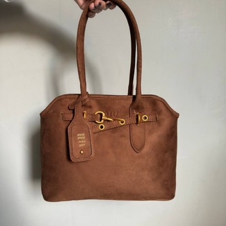 Miu Miu Aventure (40x31)
