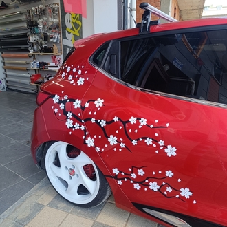 Sakura Sticker Uygulaması | Aracınıza Bahar Gibi Dokunuş!