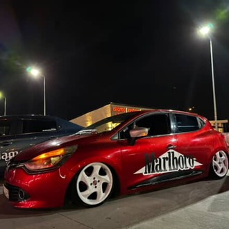 Marlboro temalı yüksek kaliteli sticker. 