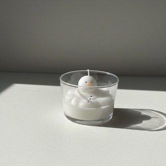 Snowie Candle