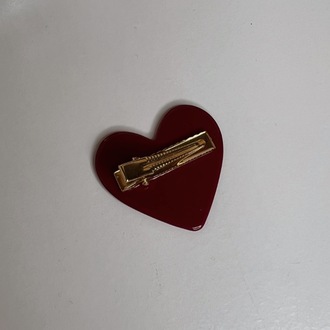 Kırmızı Kalp Klipsli Toka – Şık ve Romantik Aksesuar
