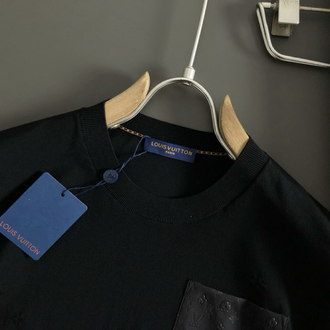 Louis Vuitton versatile monogram print with pockets T-Shirt