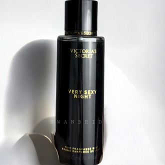 VS Very Sexy Night Vücut Spreyi