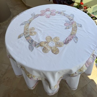 Spring Wreath | El Yapımı Aplike Masa Örtüsü Seti