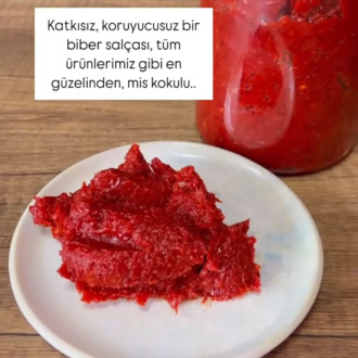 Ev Yapımı Güneşte Kurutulmuş Tatlı Biber Salçası (1 kg)