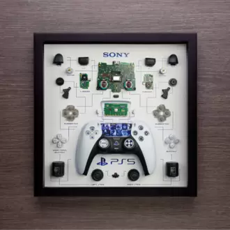 Sony PS5 DualSense Controller – Parçalanmış Tasarım Çerçeveli Duvar Tablosu