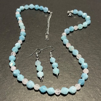 Doğal Aquamarin ve Pembe Quvars taşlarından Kokye ve Küpe set