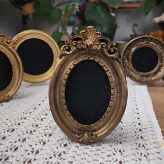 kubbeli oval çerçeve