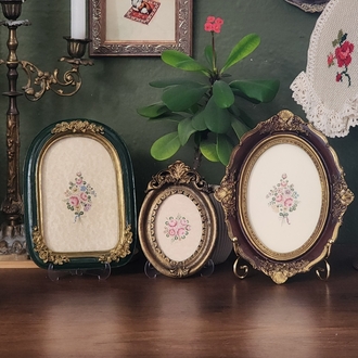 Rokoko Gül Buketi Yeşil Güllü Çerçeve