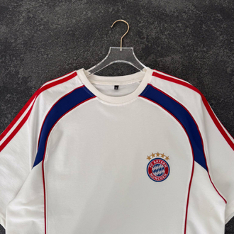 BAYERN MÜNİH RETRO OVERSİZE T-SHİRT BEYAZ