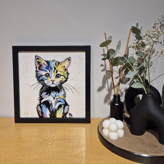 El Yapımı Kedi Figürlü Seramik Karo Tablo + Siyah Çerçeve
