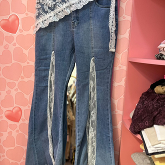 Dantel detaylı jean