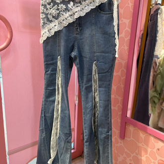 Dantel detaylı jean
