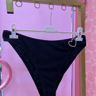 Kalp aksesuarlı bikini